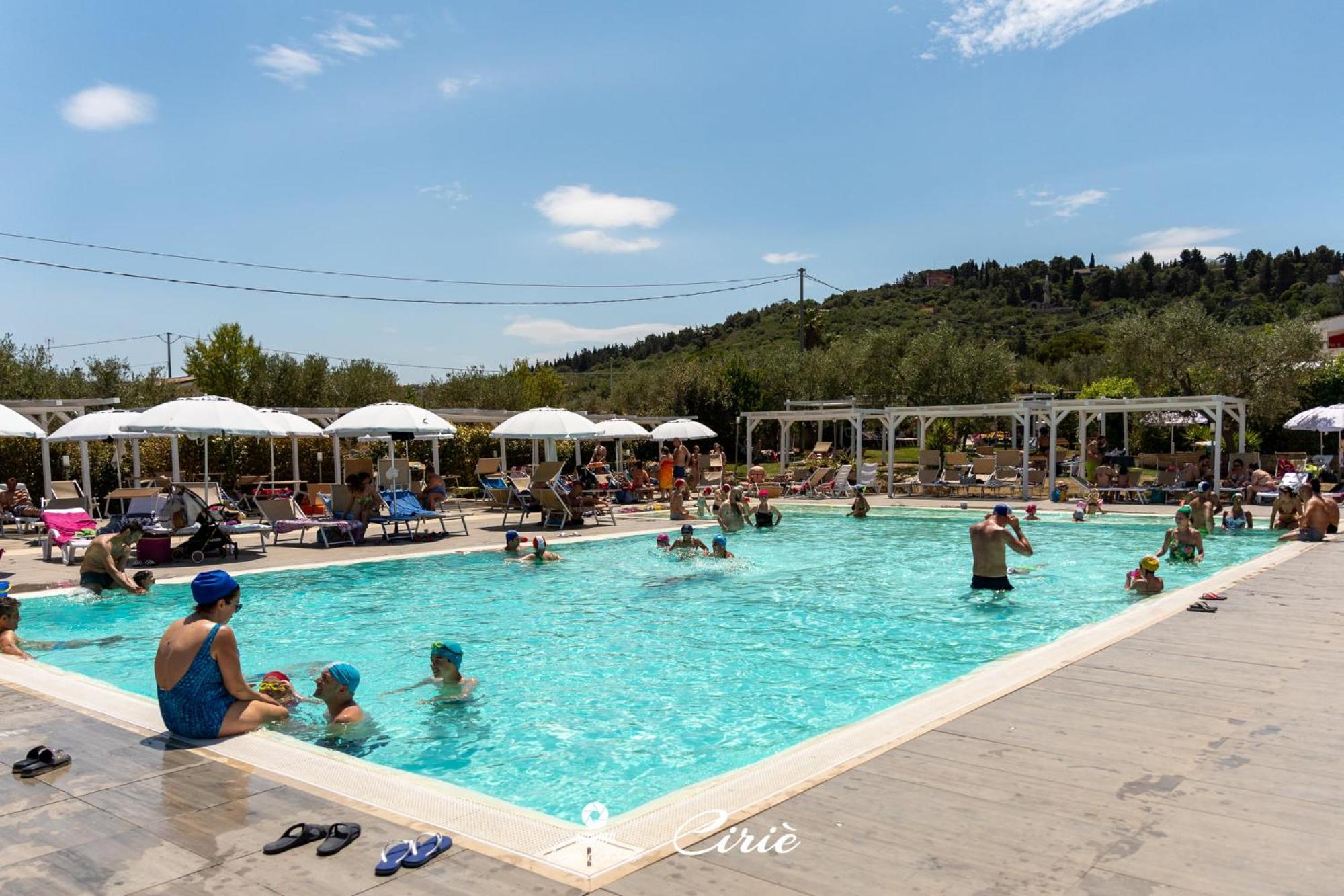 Agriturismo Cirie Кассано-делле-Мурдже Экстерьер фото
